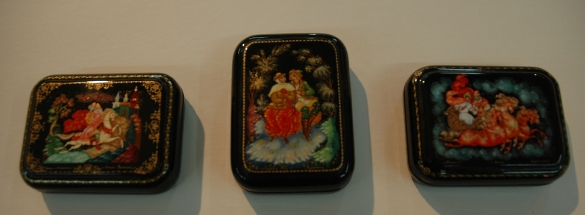 Шкатулки лаковая миниатюра