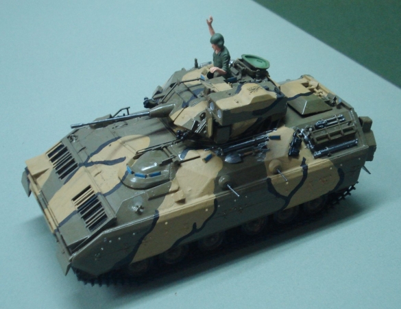 БМП BRADLEY